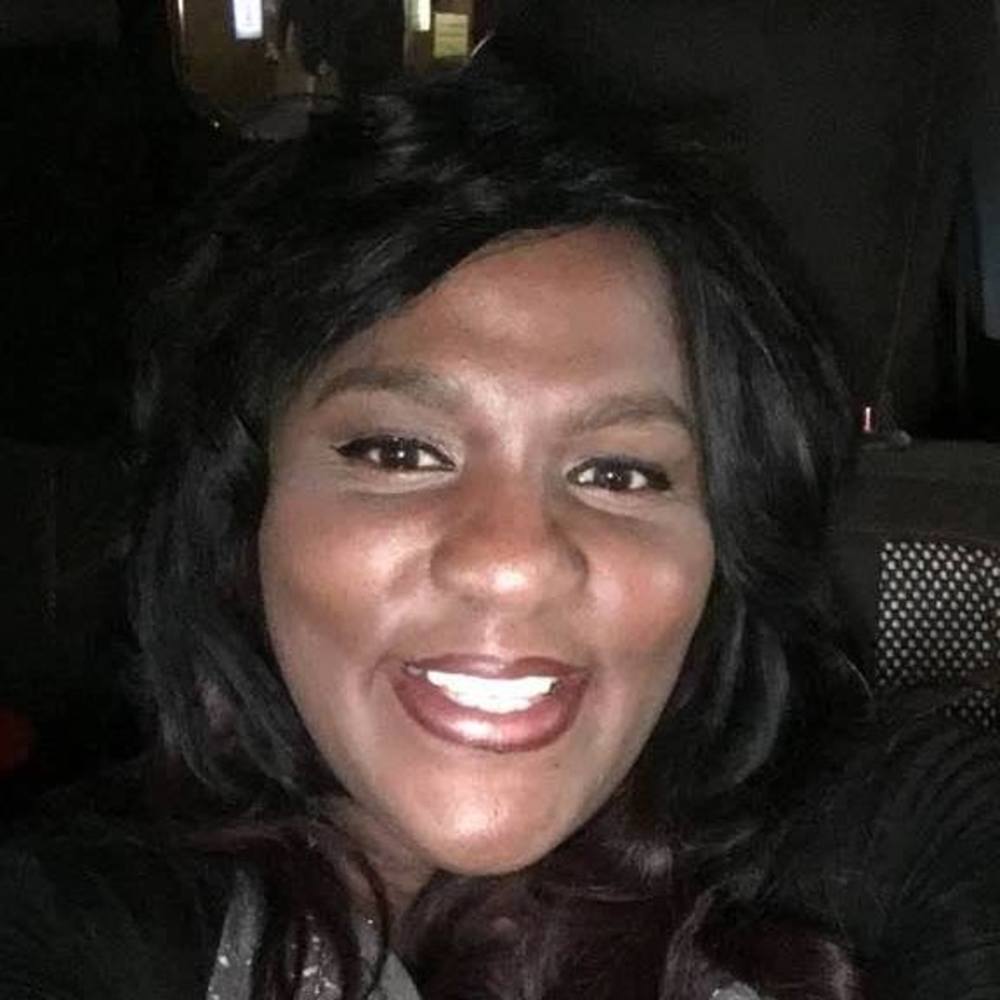 Meet your Posher, Angela